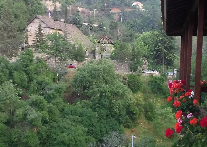 Ta Spitakia Tis Theodosias * Kalopanagiotis