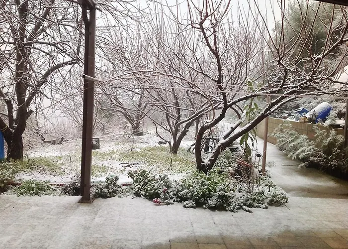 Ta Spitakia Tis Theodosias Lägenhet